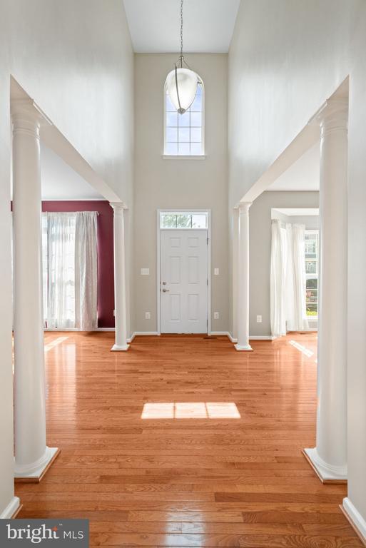 Building Photo - 3175 Fledgling Cir