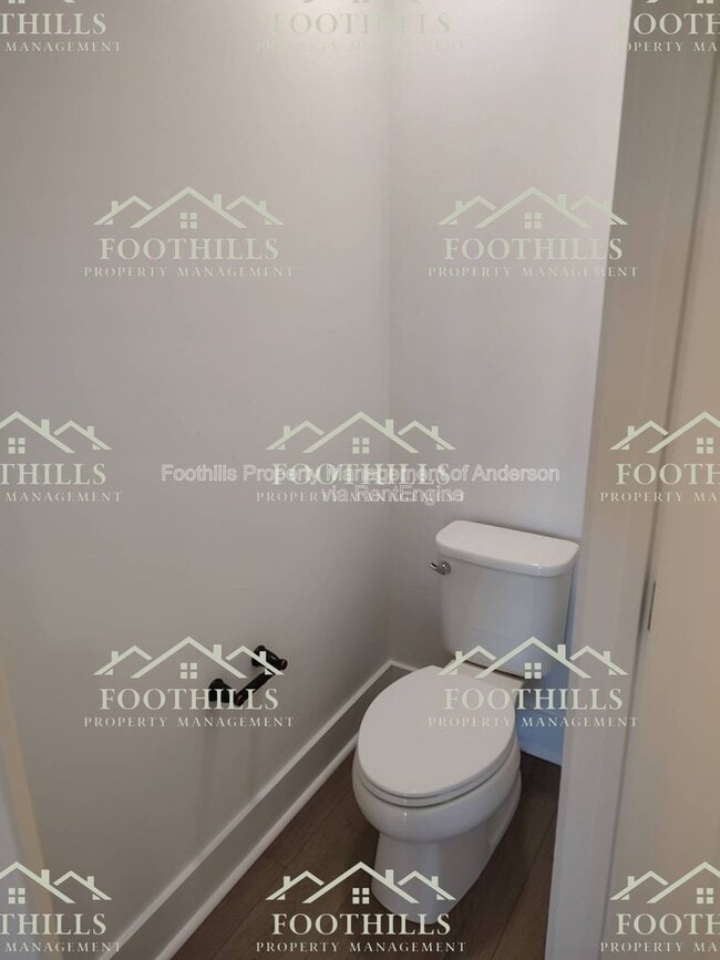 Building Photo - 267 Silo Rdg Dr