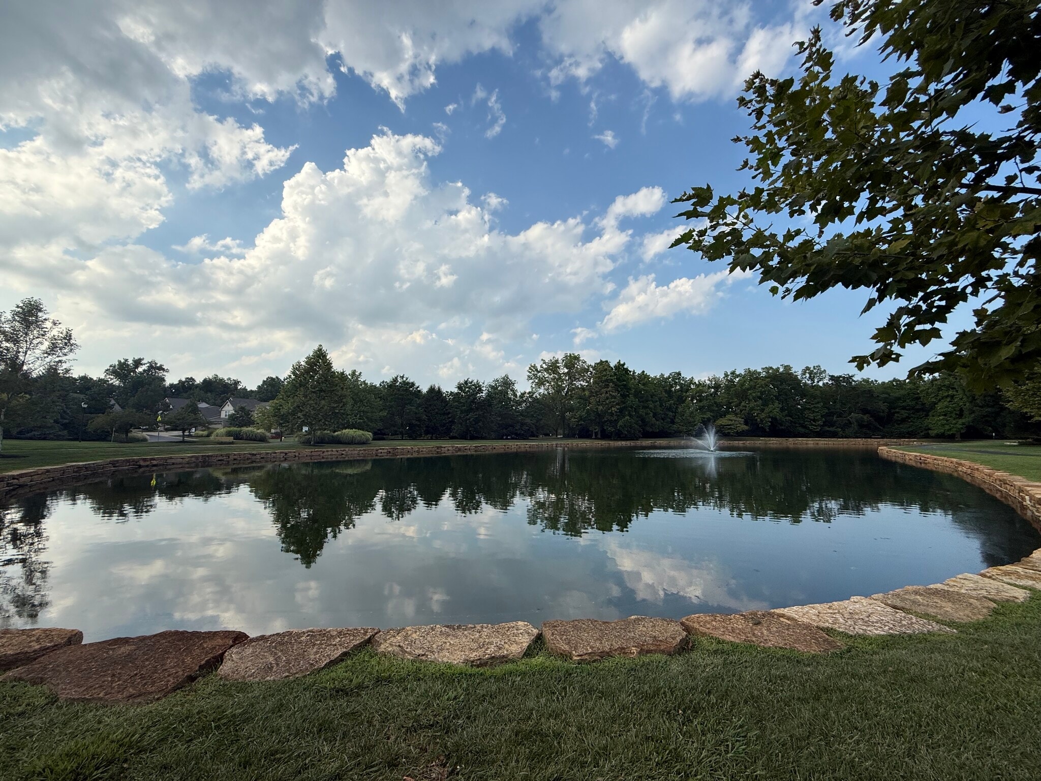 Building Photo - 6549 Twin Lakes Dr
