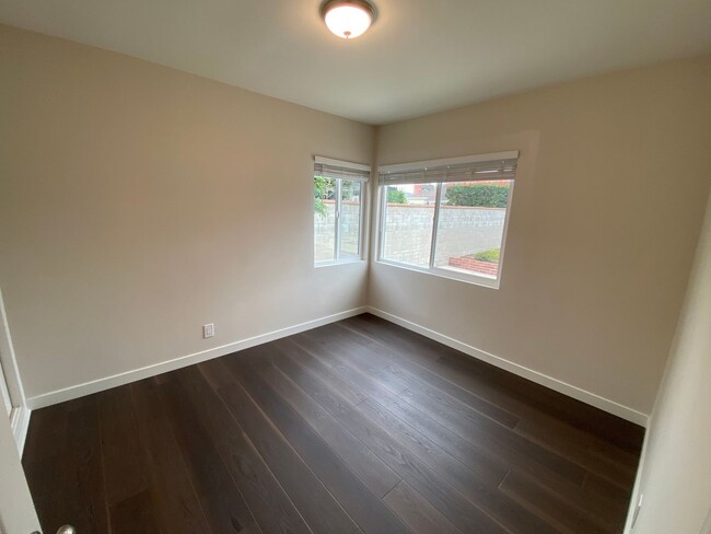 Building Photo - Beautifully Updated Home in the Heart of Central Torrance + Bonus Unit