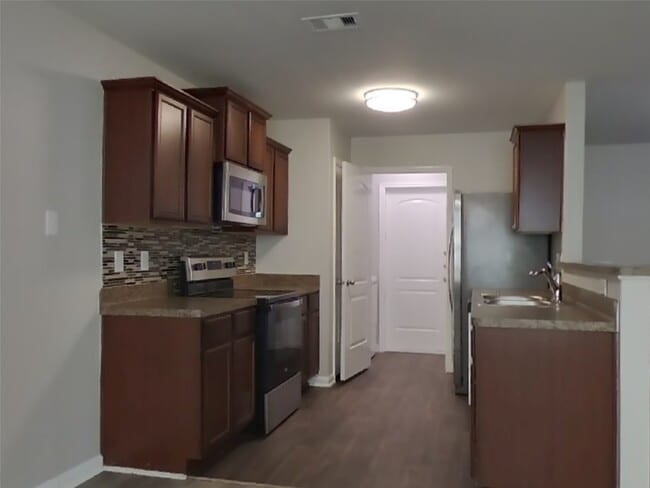 Building Photo - 2906 Trawler Pl