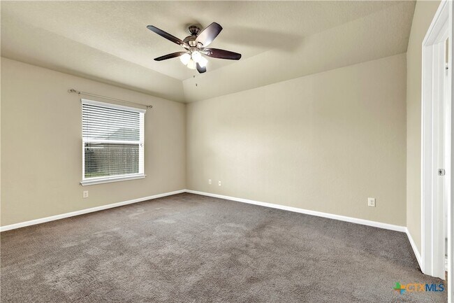 Building Photo - 1048 Lilac Wind