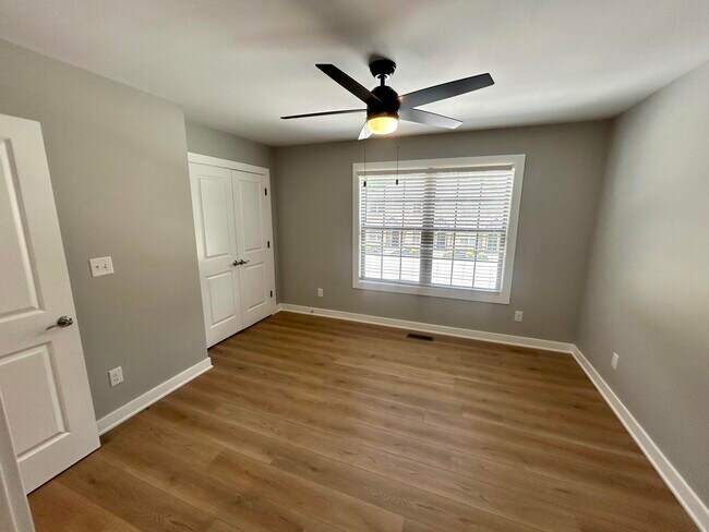 Building Photo - 1611 KY-1247