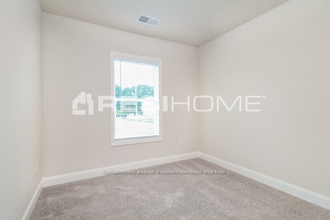 Building Photo - 1360 Simmons Ridge Ln