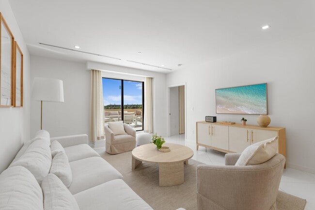 Primary Photo - 150 Bradley Pl