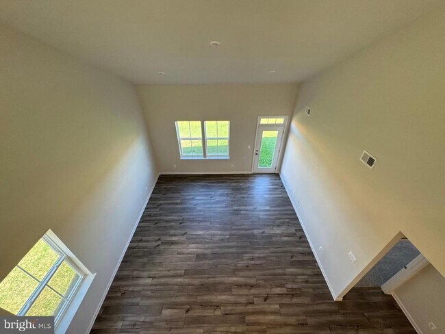 Building Photo - 51 Trout Lily Dr