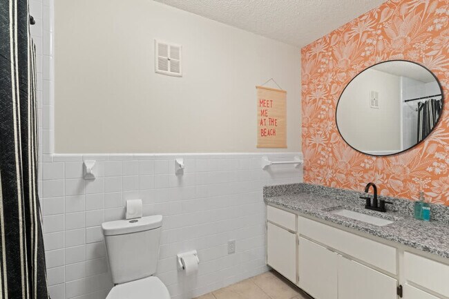 Building Photo - 5130 River Bluff Ln