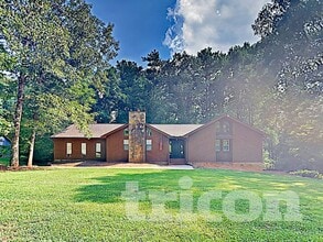 Building Photo - 4580 Woodcroft Cove