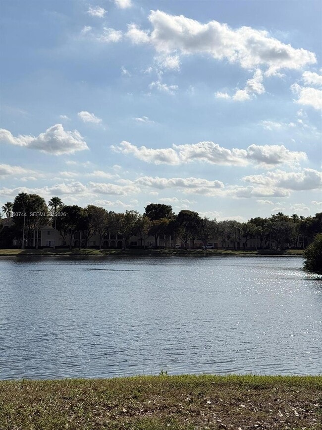 Building Photo - 2494 Centergate Dr