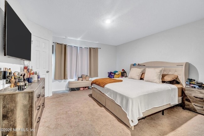 Building Photo - 9008 Gifford Dr