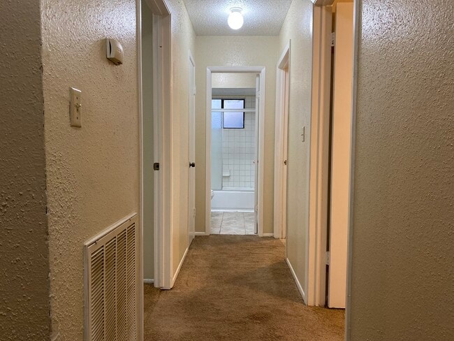 Building Photo - 10531 Golden Meadow Dr