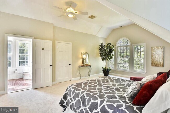 Building Photo - 5330 36th St N