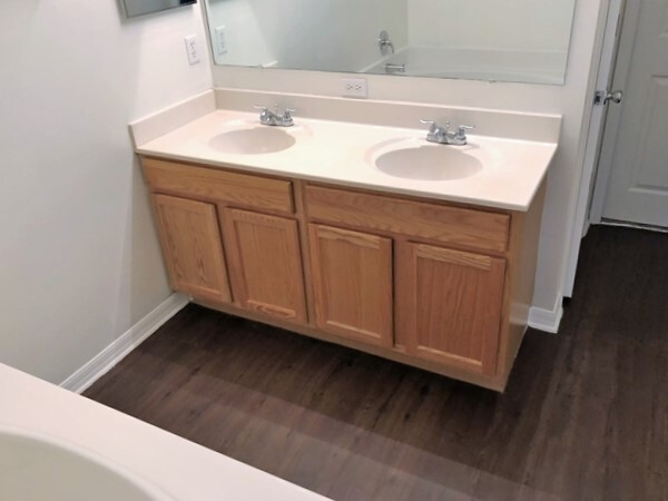 Building Photo - 5523 Ashleigh Park Dr