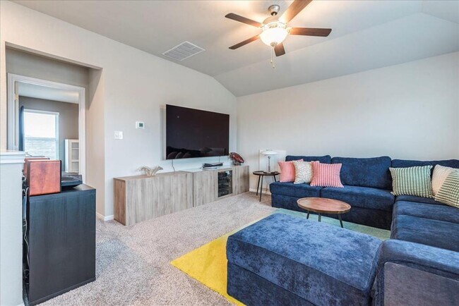 Building Photo - 122 Fairmeadow Downs Dr