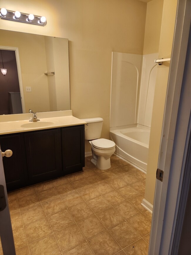 Building Photo - 7224 Terregles Dr