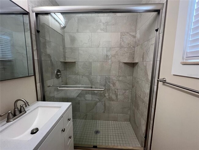 Building Photo - 2464 Picnic St