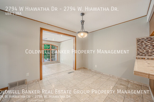 Building Photo - 2794 W Hiawatha Dr