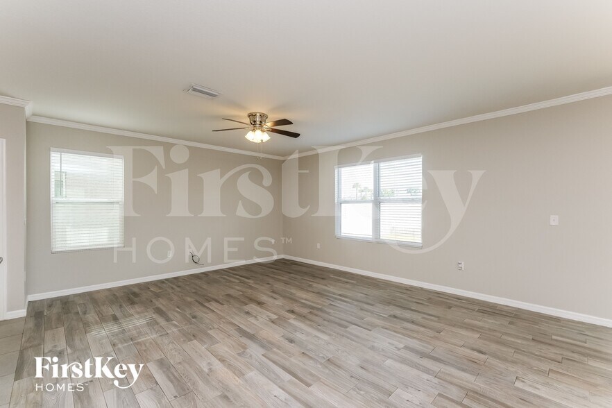 Building Photo - 10303 Geese Trail Cir