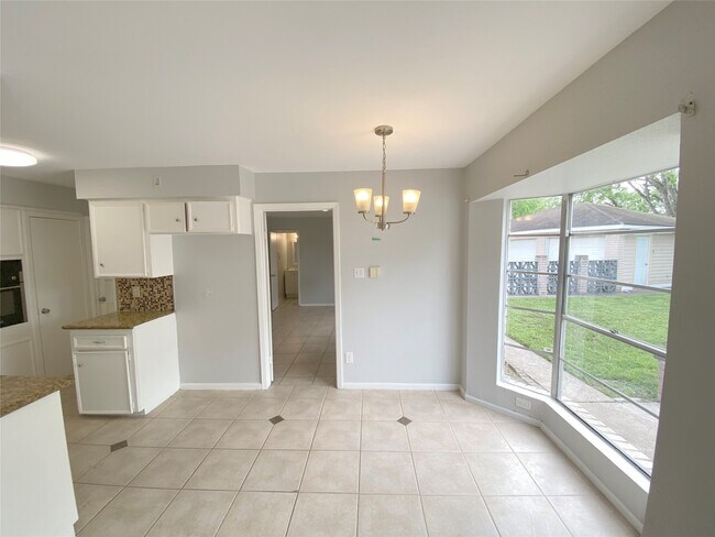 Building Photo - 8214 Riptide Dr