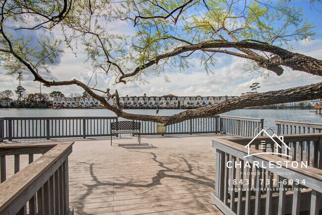 Building Photo - 4902 Lake Palmetto Ln