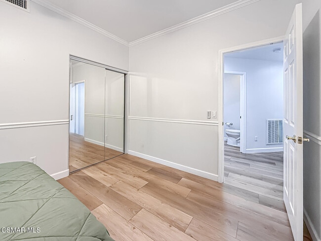 Building Photo - 5816 Painted Pony Cir