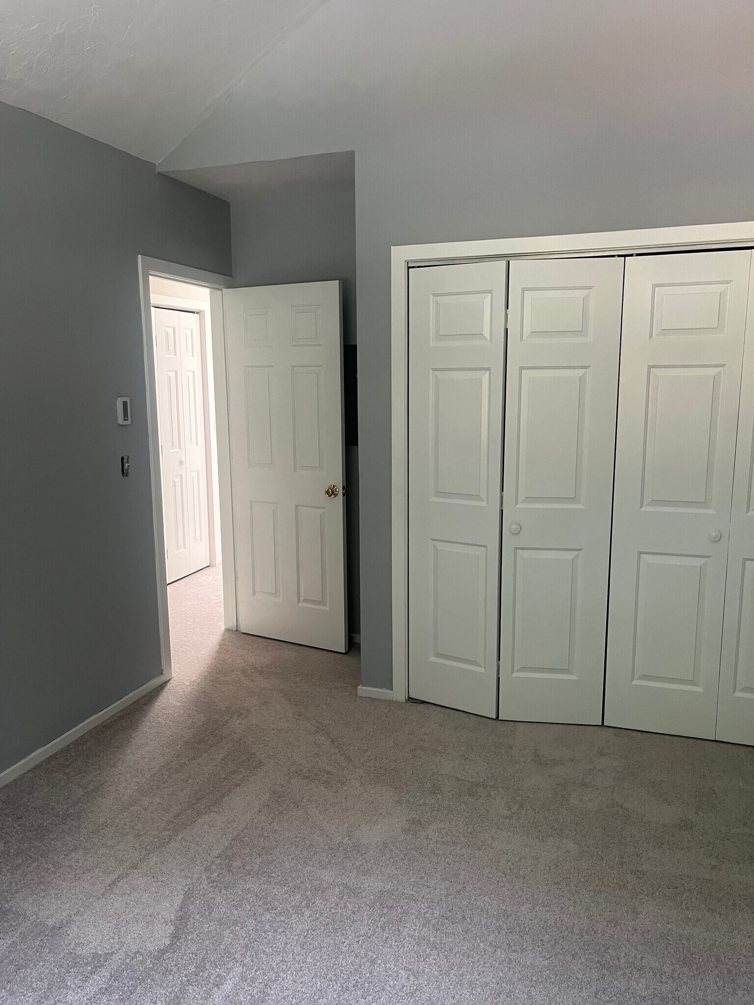 Building Photo - 85 Riverview Pl