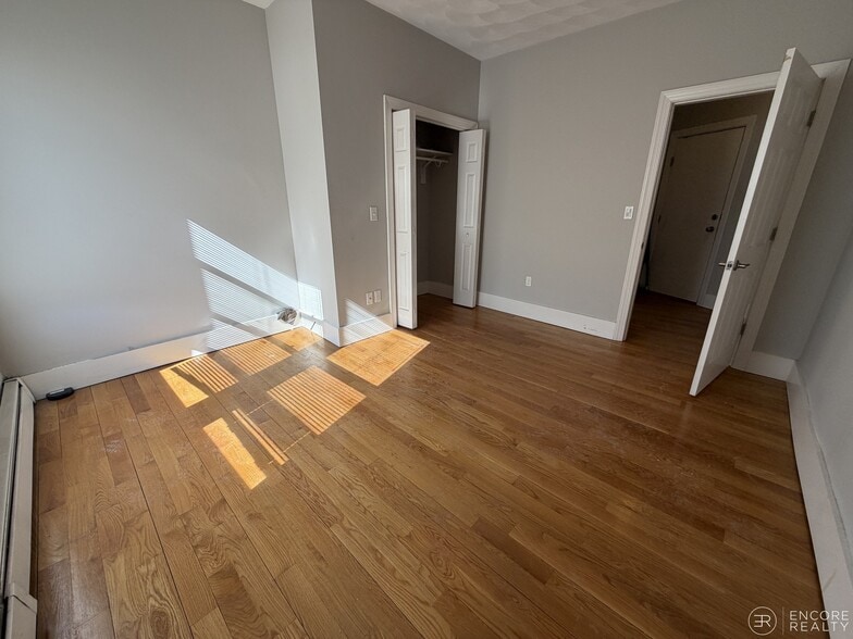 Building Photo - 33 Portsmouth St