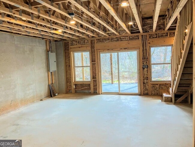 Building Photo - 4067 Fincher Dr