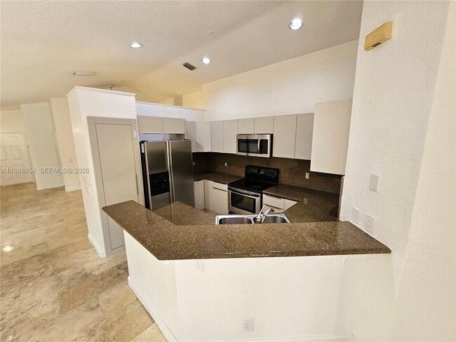 Building Photo - 4279 Greenbriar Ln