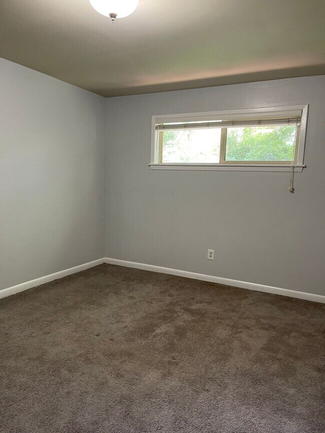 Building Photo - Stadium Village -  2 Bedroom 1 Bath near UGA & Downtown Athens! Available soon!