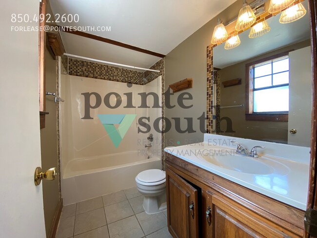 Building Photo - 2615 W Jackson St