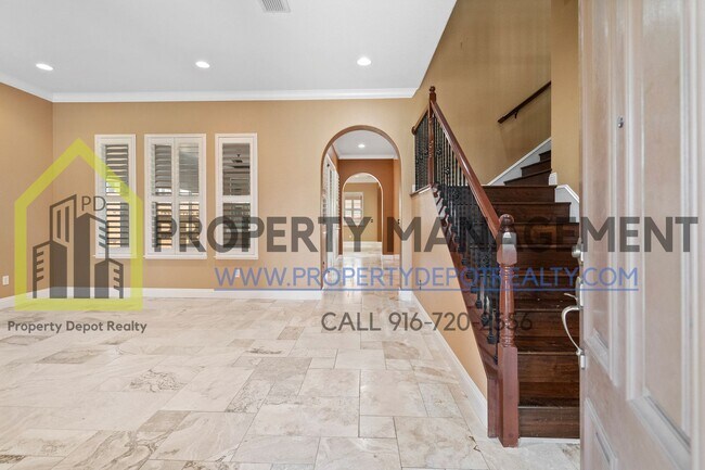 Building Photo - Stunning Custom 5-Bedroom, 3-Bath Home in ...