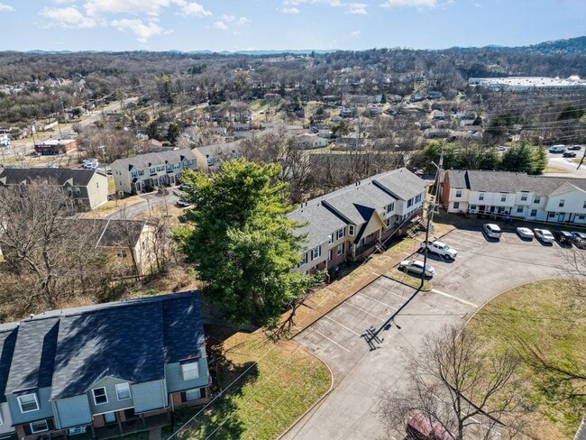 Building Photo - 5510 Country Dr