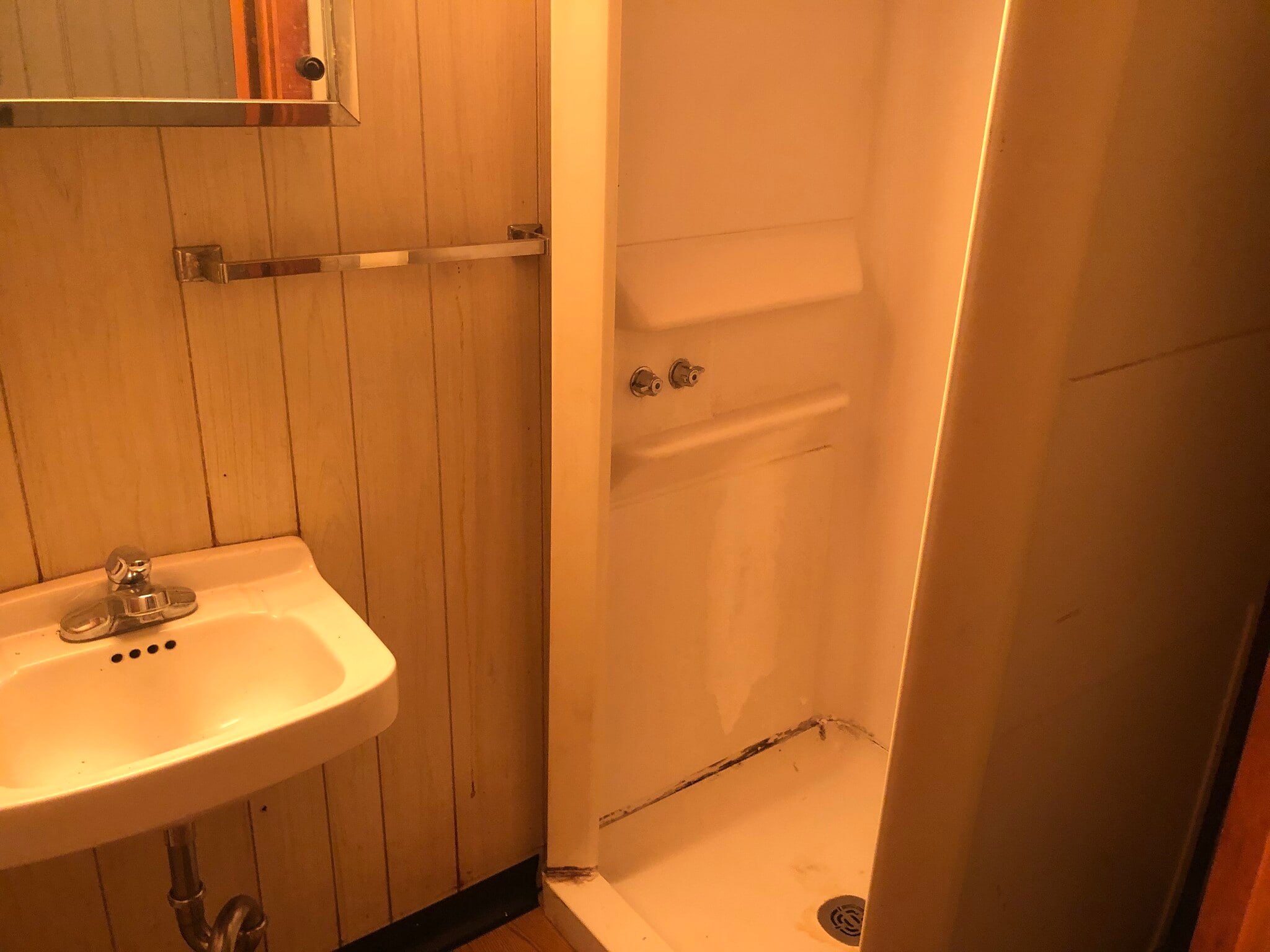 LL Bathroom - 4130 E Grand Ave