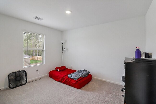 Building Photo - 2107 Fisher Bnd Dr