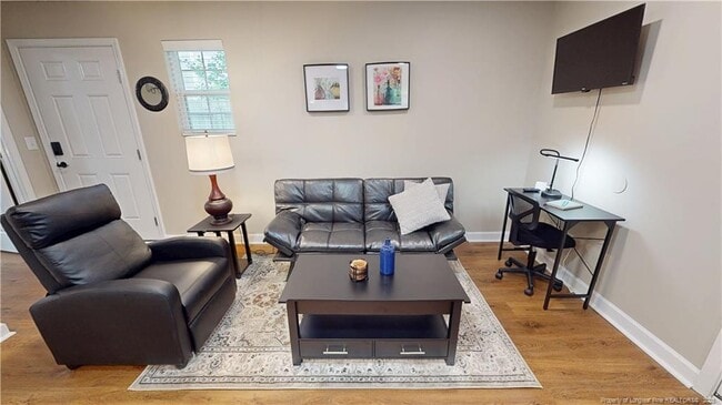 Building Photo - 2402 Rockwood Dr