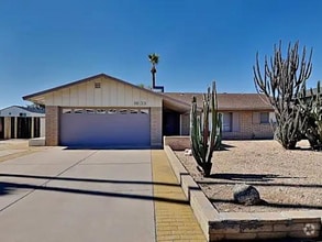 Building Photo - 1633 E Fremont Dr