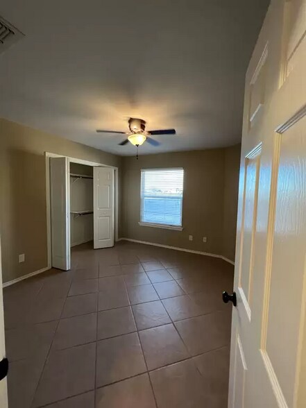 Building Photo - 14157 Whitecap Blvd