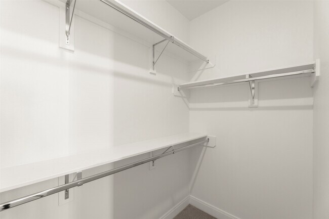 Building Photo - 2718 Grand Fountains Dr