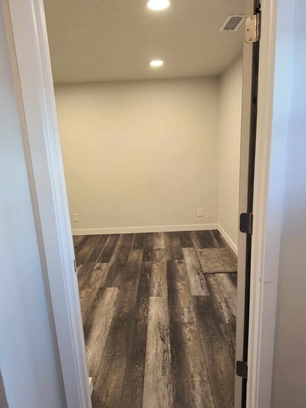 Building Photo - 3760 W 510 N