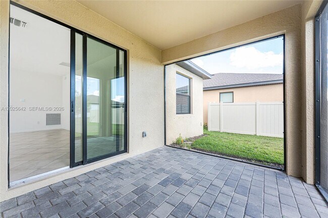 Building Photo - 16851 Cayo Key Dr