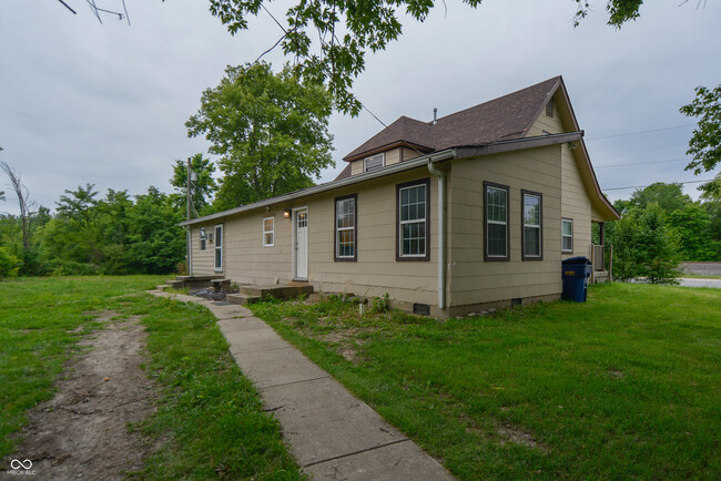 Building Photo - 12233 Pendleton Pike