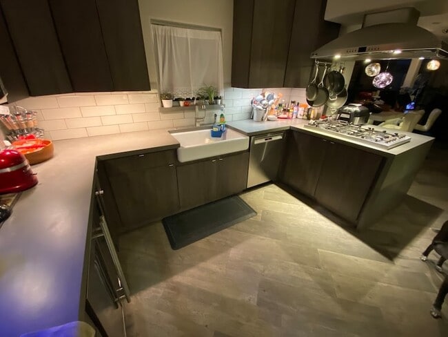 Building Photo - 12418 Honeywood Trail