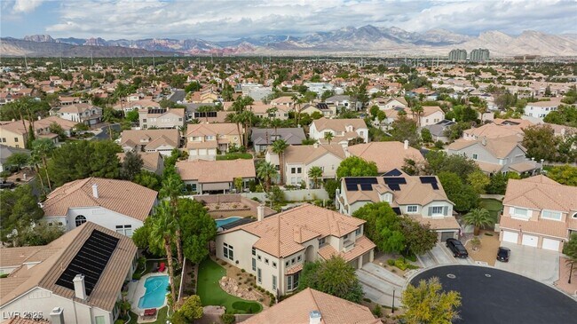 Building Photo - 8009 Clock Tower Ct