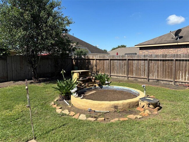 Building Photo - 21223 Colton Cove Dr
