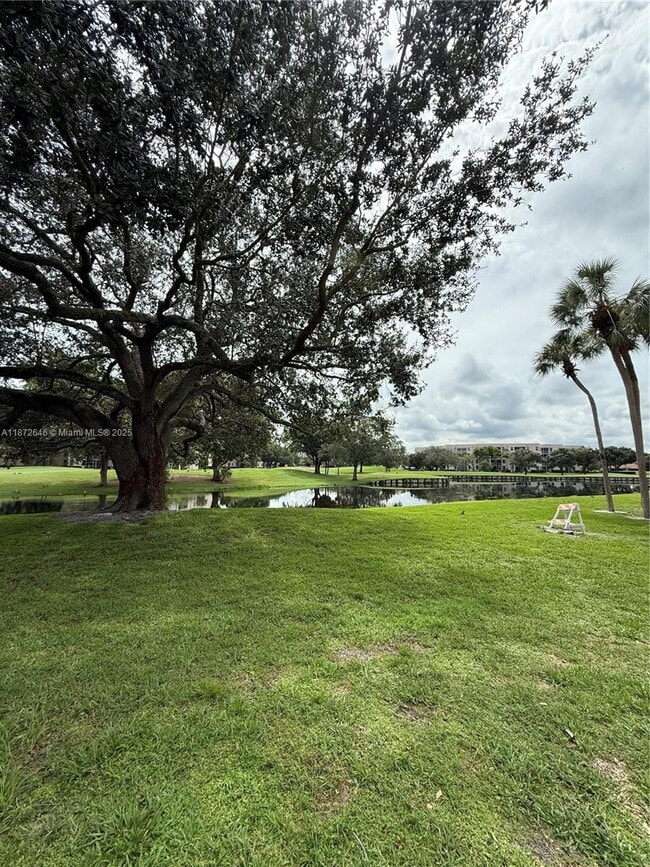 Primary Photo - 9441 Live Oak Pl
