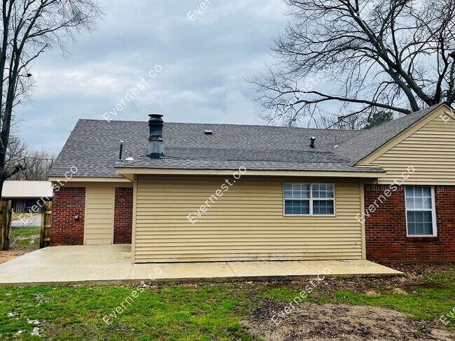 Building Photo - 8474 Charleston Dr