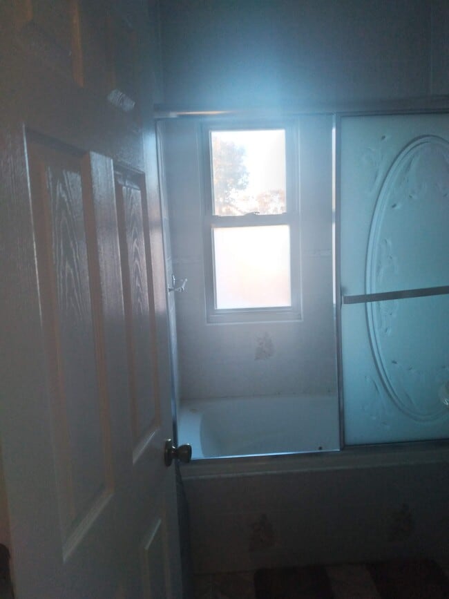 Building Photo - 115-11-211 219th St