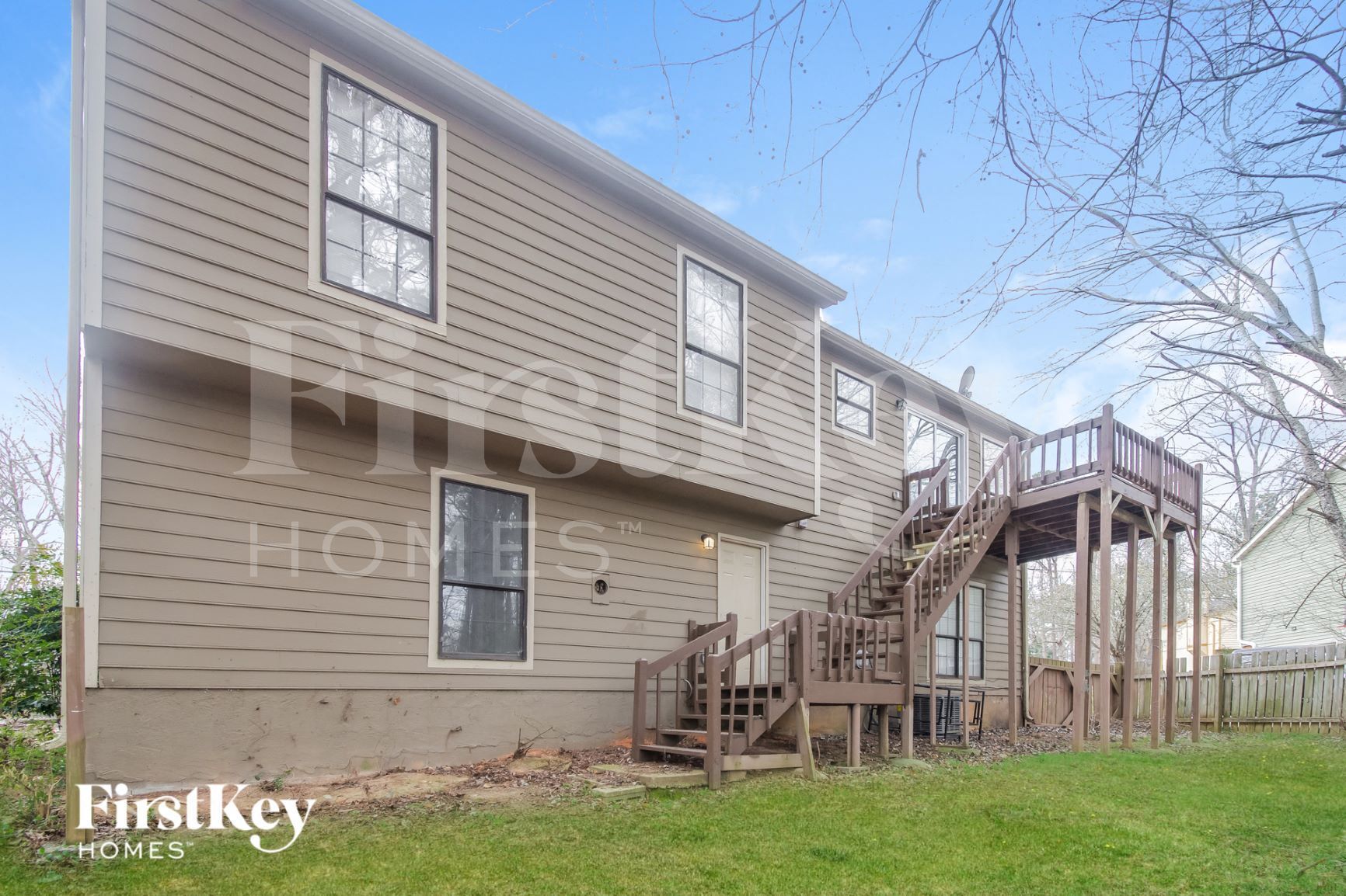 Building Photo - 1648 Olde Oak Dr