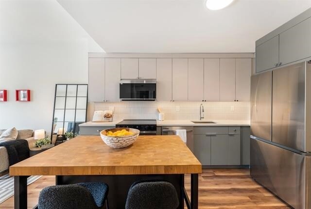 Building Photo - 873 Communipaw Ave